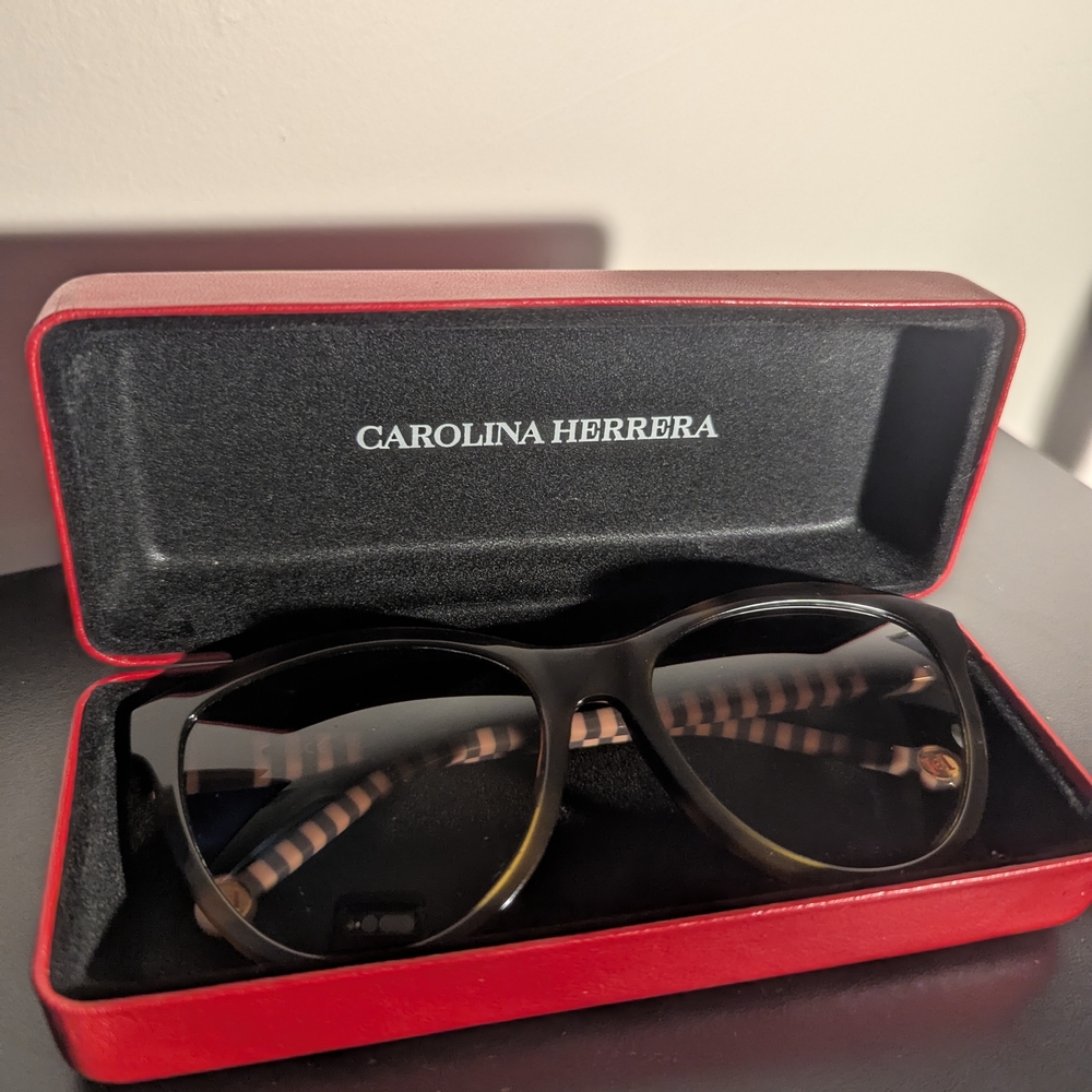 Carolina Herrera Black Designer Sunglasses